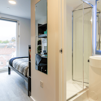 Standard En Suite - Image 4